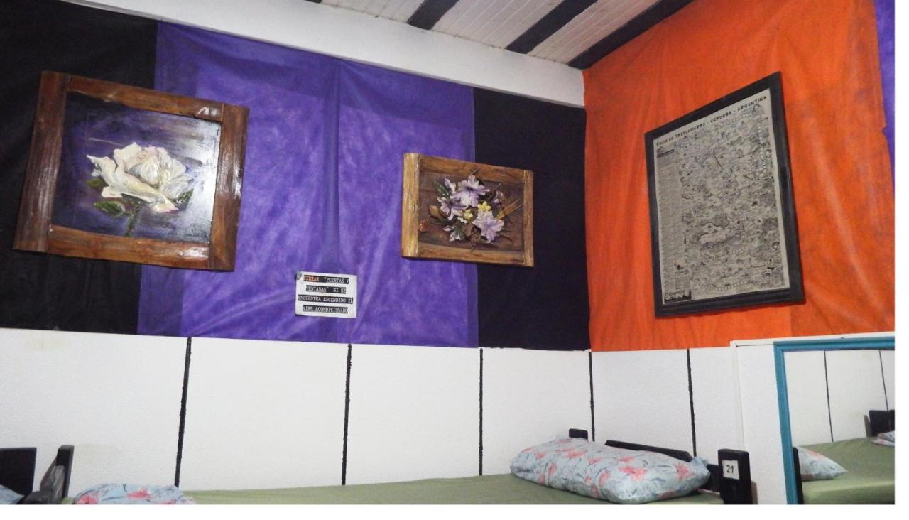 Hostel De Pichincha Gualeguaychú Buitenkant foto